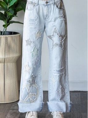 Oli & Hali Light Wash Star Seeker Wide-Leg Jeans - Women's
